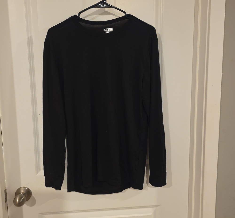 32 Degrees Black Long Sleeve Crew Tee - Classic Fit